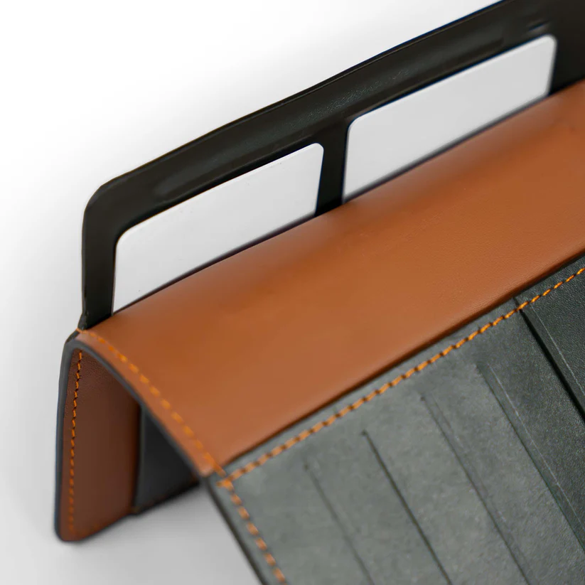 Luxe Fold Wallet - Image 4